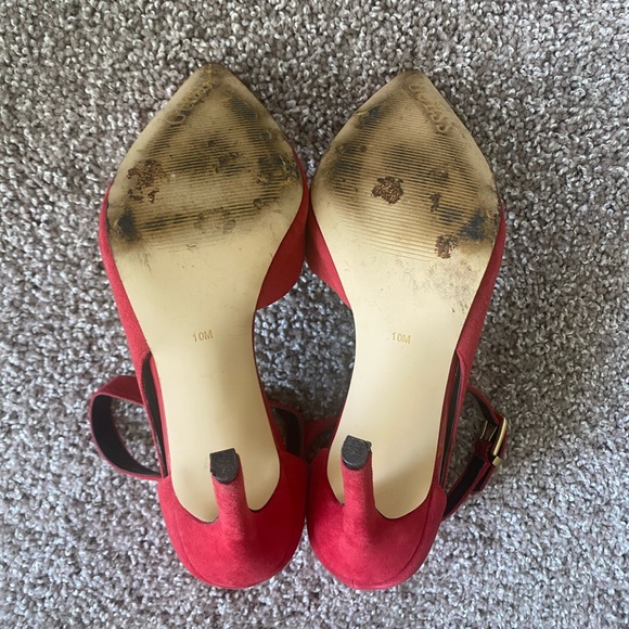 GUESS Ambelu Medium Red Suede Pump 4” Size 10M Pre-owned With Box. - Picture 7 of 12